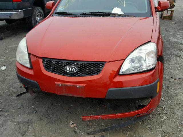 KNADE123886370506 - 2008 KIA RIO BASE RED photo 9