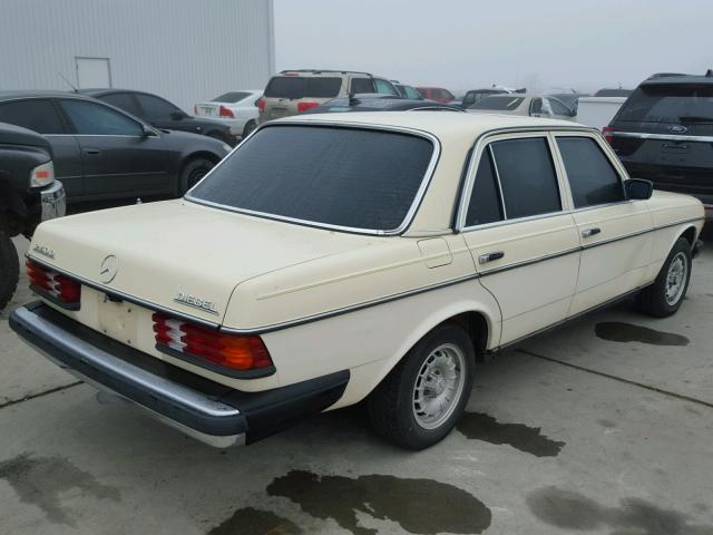 WDBAB23A7DB377951 - 1983 MERCEDES-BENZ 240 D CREAM photo 4