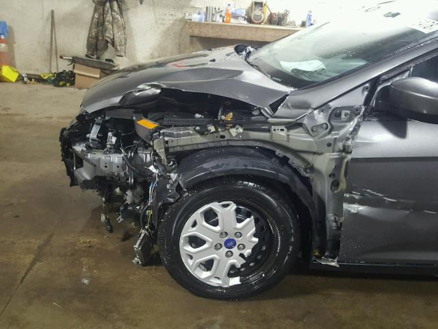 1FAHP3F26CL340206 - 2012 FORD FOCUS SE GRAY photo 9