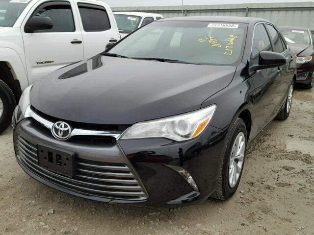 4T1BF1FKXHU630825 - 2017 TOYOTA CAMRY LE BLACK photo 2