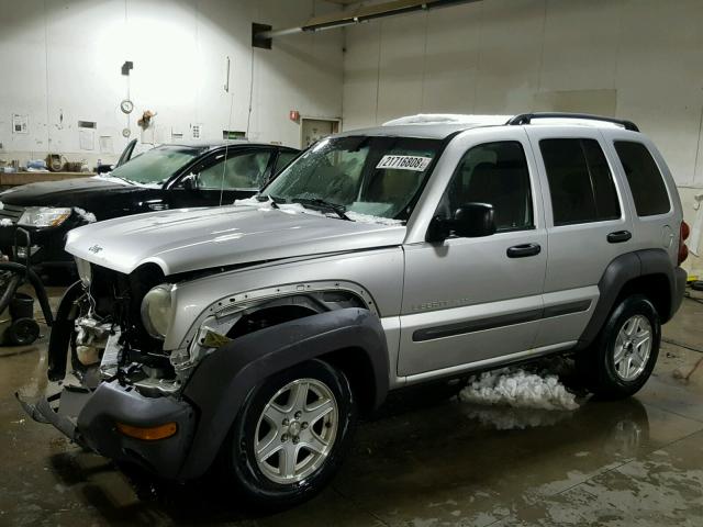 1J4GL48K13W668999 - 2003 JEEP LIBERTY SP SILVER photo 2