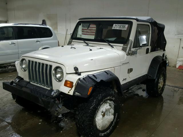 1J4FY29P6WP741391 - 1998 JEEP WRANGLER / WHITE photo 2