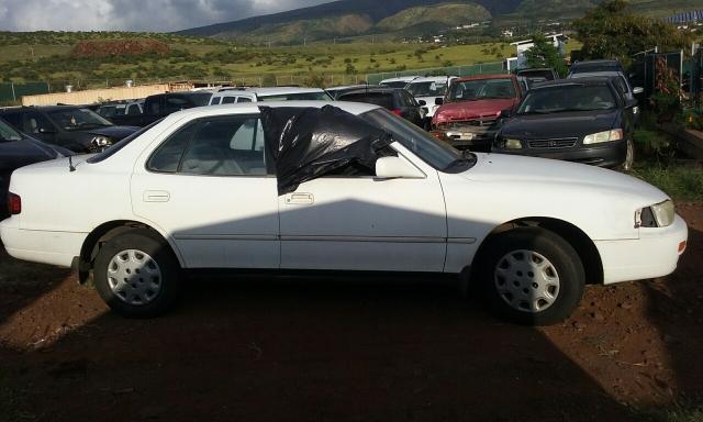 JT2BG12K9T0414495 - 1996 TOYOTA CAMRY DX WHITE photo 9