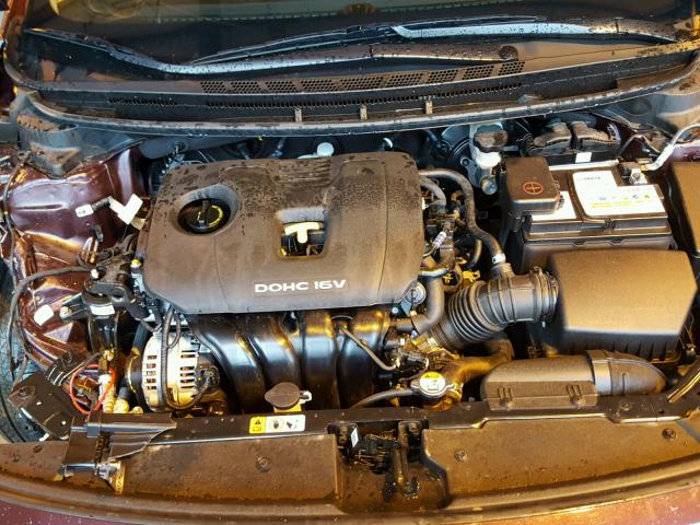 3KPFK4A75HE157274 - 2017 KIA FORTE LX BURGUNDY photo 7