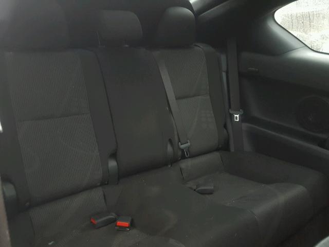 JTKJF5C78C3026172 - 2012 TOYOTA SCION TC 白色 照片 6