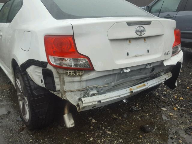JTKJF5C78C3026172 - 2012 TOYOTA SCION TC 白色 照片 9