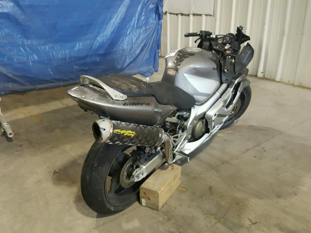 JH2PC35045M600303 - 2005 HONDA CBR600 F4 GRAY photo 4