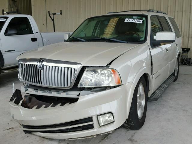 5LMFU27585LJ07761 - 2005 LINCOLN NAVIGATOR BEIGE photo 2