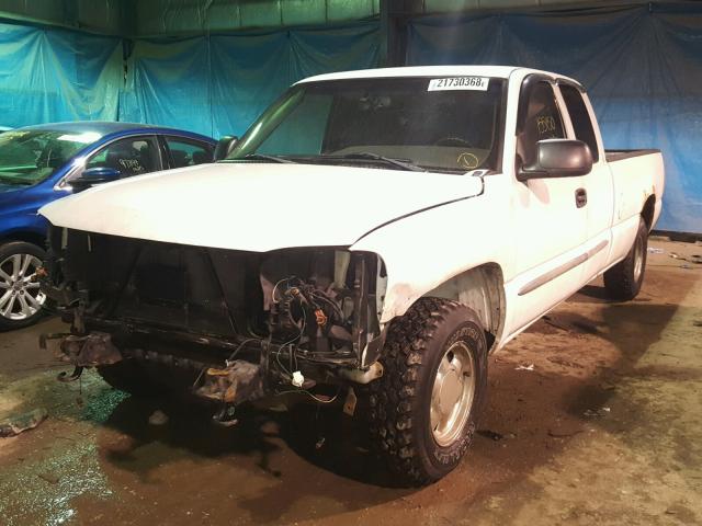 1GTEK19T63E282817 - 2003 GMC NEW SIERRA WHITE photo 2