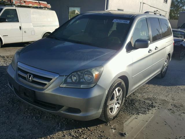 5FNRL38606B054465 - 2006 HONDA ODYSSEY EX GRAY photo 2