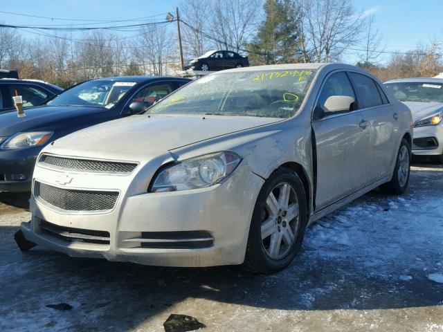 1G1ZC5E07AF303031 - 2010 CHEVROLET MALIBU 1LT SILVER photo 2