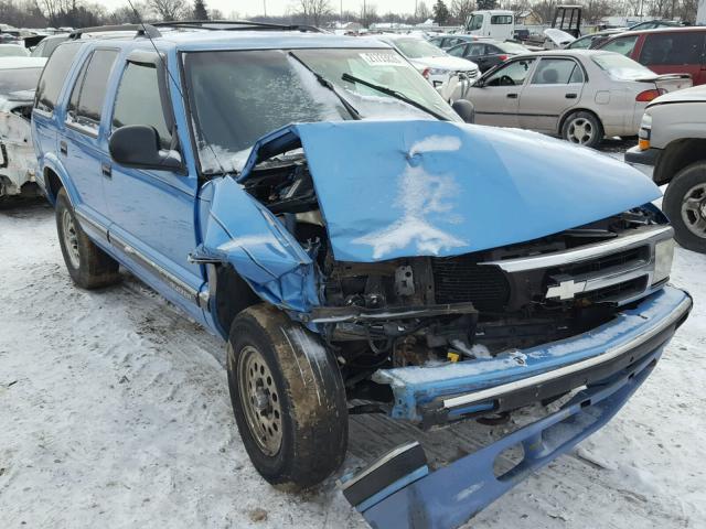 1GNDT13WXVK181612 - 1997 CHEVROLET BLAZER BLUE photo 1