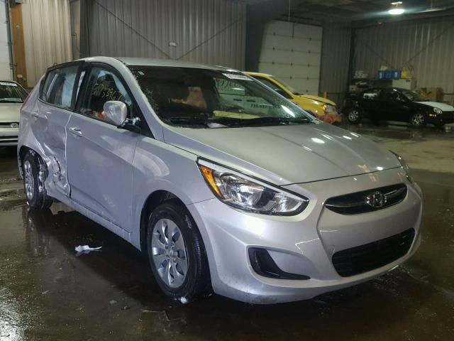 KMHCT5AE1HU319919 - 2017 HYUNDAI ACCENT SE SILVER photo 1