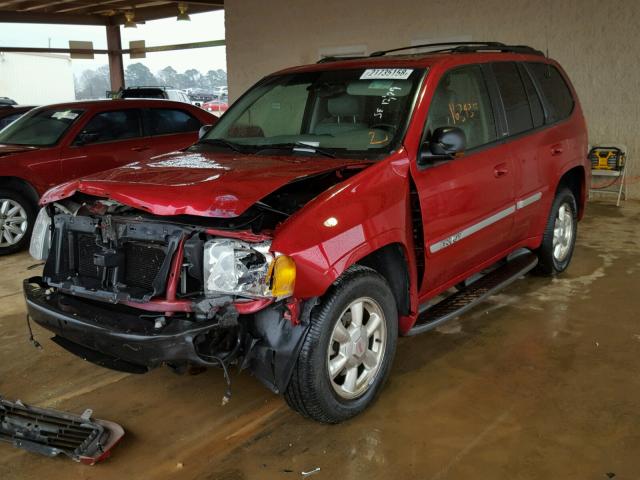 1GKDS13S922311582 - 2002 GMC ENVOY MAROON photo 2