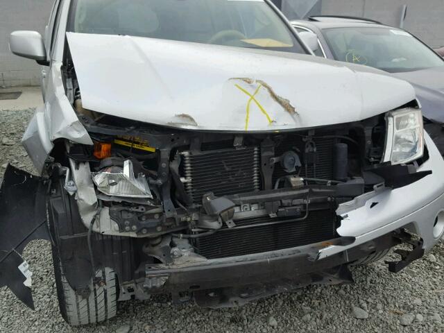 5N1AR18W05C751495 - 2005 NISSAN PATHFINDER SILVER photo 9