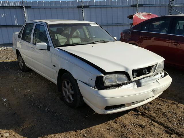 YV1LS5581W2490538 - 1998 VOLVO S70 WHITE photo 1