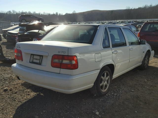 YV1LS5581W2490538 - 1998 VOLVO S70 WHITE photo 4