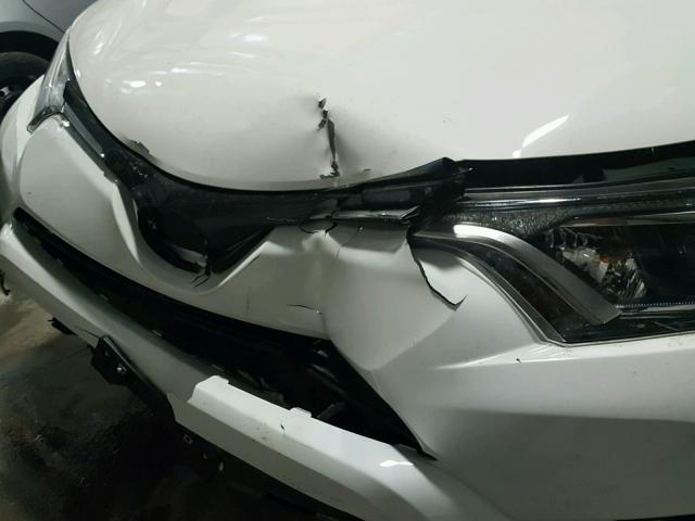 JTMRFREV1JD221745 - 2018 TOYOTA RAV4 ADVEN WHITE photo 9