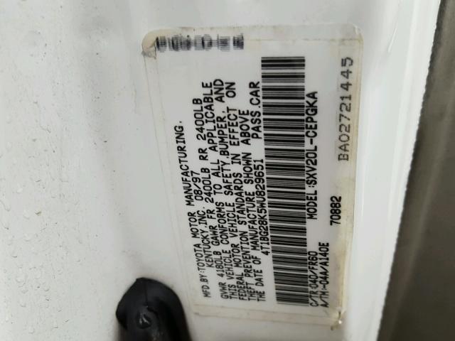 4T1BG28K5WU829651 - 1998 TOYOTA CAMRY CE WHITE photo 10