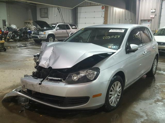 WVWDB7AJ8AW404612 - 2010 VOLKSWAGEN GOLF 银色 照片 2