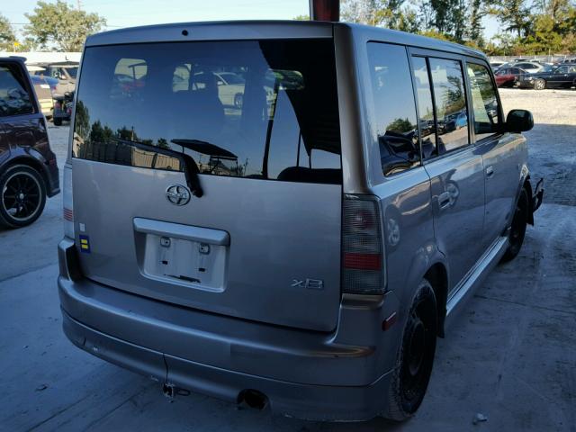 JTLKT324250178599 - 2005 TOYOTA SCION XB GRAY photo 4