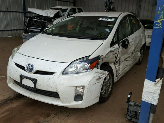 JTDKN3DU7A0025634 - 2010 TOYOTA PRIUS WHITE photo 2