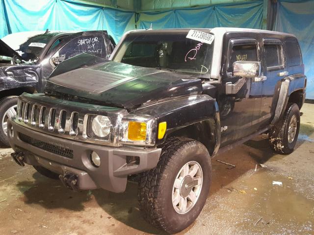 5GTDN13E278229123 - 2007 HUMMER H3 BLACK photo 2