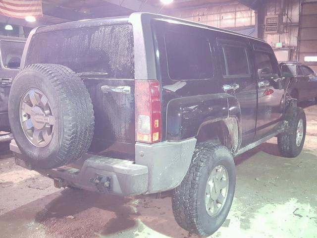 5GTDN13E278229123 - 2007 HUMMER H3 BLACK photo 4