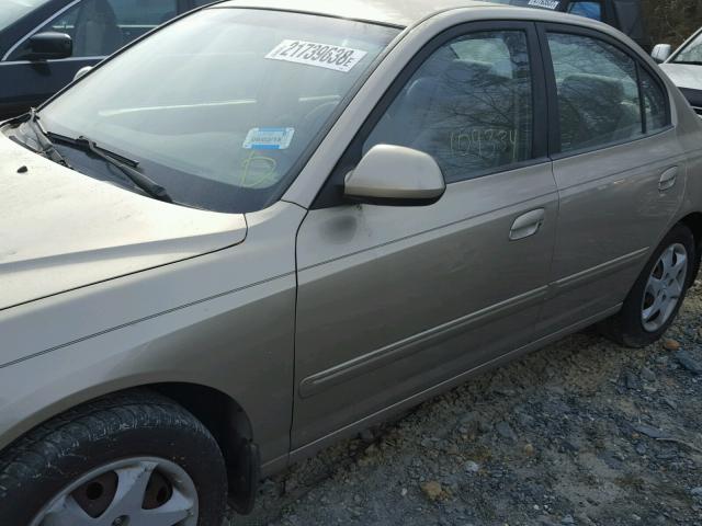 KMHDN46D15U172893 - 2005 HYUNDAI ELANTRA GL GOLD photo 9