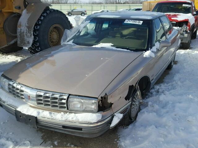 1G3CW53L9P4309676 - 1993 OLDSMOBILE 98 REGENCY BEIGE photo 2