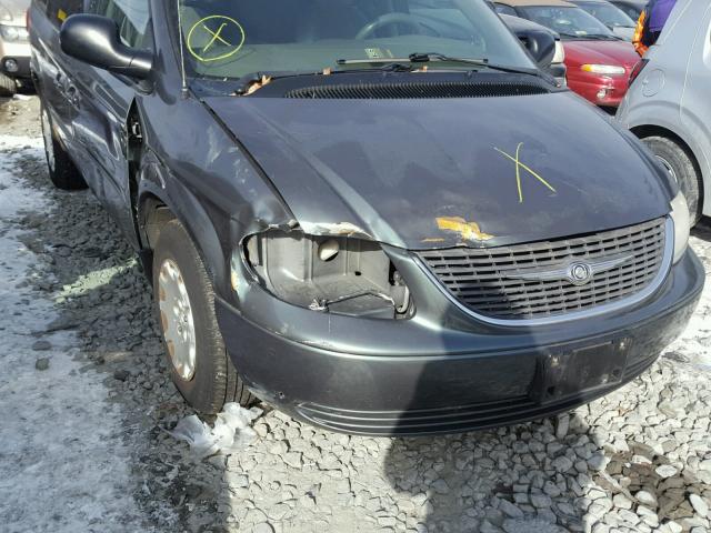 2C4GP44373R278006 - 2003 CHRYSLER TOWN & COU GREEN photo 9