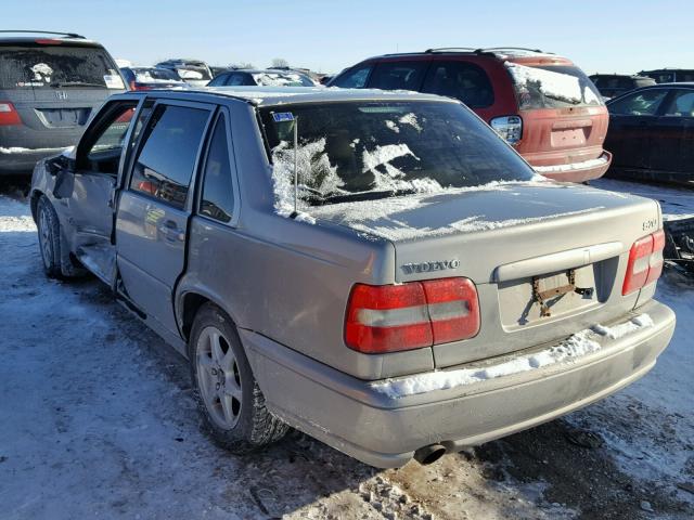 YV1LS5579W2543607 - 1998 VOLVO S70 SILVER photo 3