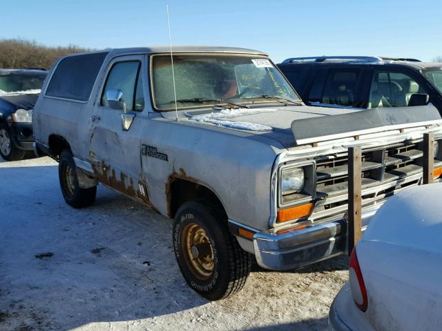 3B4GM17Y0KM939876 - 1989 DODGE RAMCHARGER SILVER photo 1