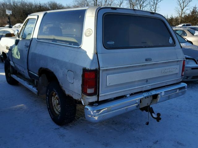 3B4GM17Y0KM939876 - 1989 DODGE RAMCHARGER SILVER photo 3