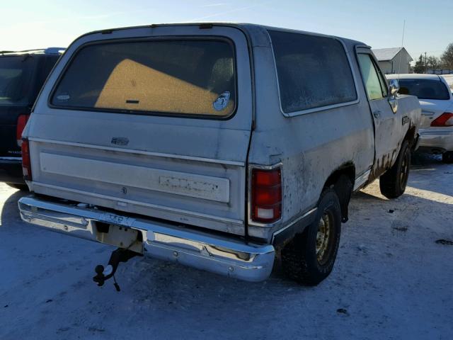 3B4GM17Y0KM939876 - 1989 DODGE RAMCHARGER SILVER photo 4