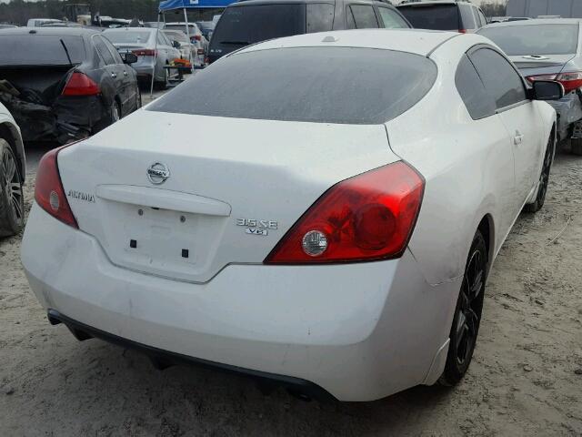 1N4BL24E08C121306 - 2008 NISSAN ALTIMA 3.5 WHITE photo 4