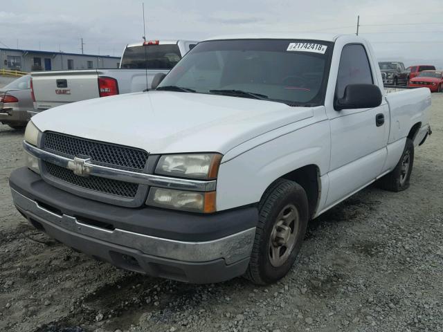 1GCEC14X74Z281984 - 2004 CHEVROLET SILVERADO WHITE photo 2