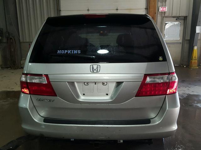 5FNRL38226B098688 - 2006 HONDA ODYSSEY LX TAN photo 9