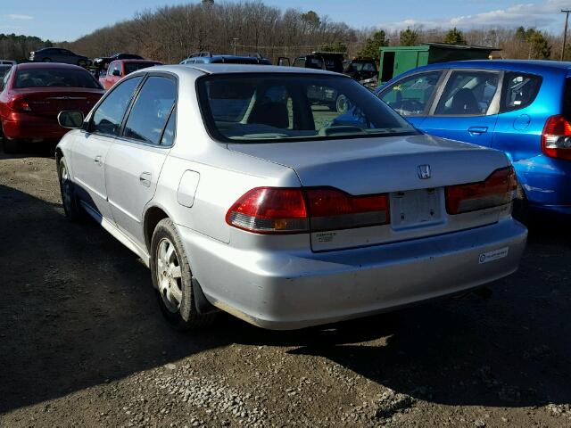 1HGCG56641A035011 - 2001 HONDA ACCORD EX SILVER photo 3