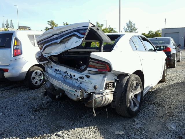 2C3CDXHG8GH187543 - 2016 DODGE CHARGER SX WHITE photo 4