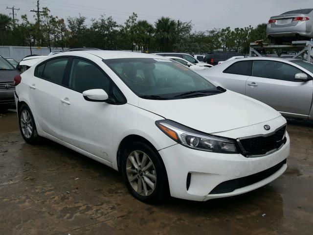 3KPFL4A74HE058331 - 2017 KIA FORTE LX WHITE photo 1