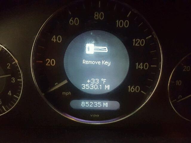 WDBUH87X08B264619 - 2008 MERCEDES-BENZ E 350 4MAT GRAY photo 8