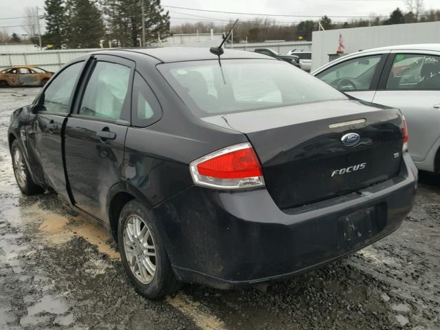 1FAHP35N58W249851 - 2008 FORD FOCUS SE BLACK photo 3