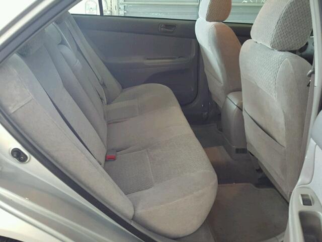 4T1BE32K32U089208 - 2002 TOYOTA CAMRY LE ვერცხლისფერი ფოტო 6