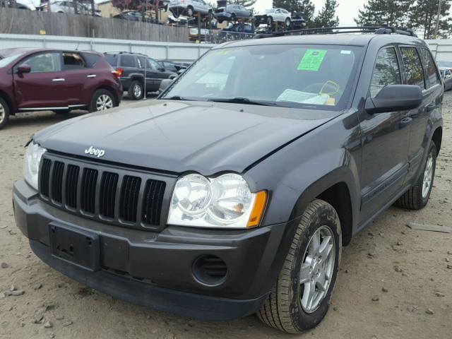 1J4GR48K25C605817 - 2005 JEEP GRAND CHER GRAY photo 2