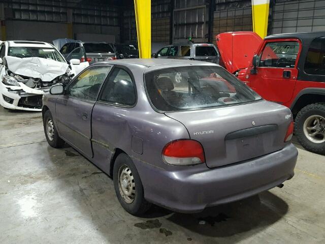 KMHVD14N3XU440508 - 1999 HYUNDAI ACCENT L GRAY photo 3