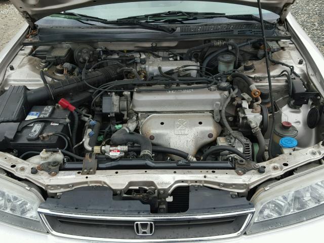 1HGCD5603VA150001 - 1997 HONDA ACCORD SE BEIGE photo 7