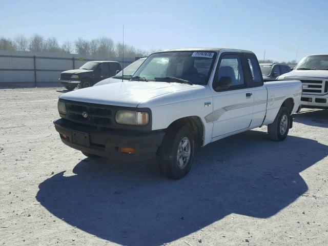 4F4CR16U8RTM75739 - 1994 MAZDA B3000 CAB WHITE photo 2