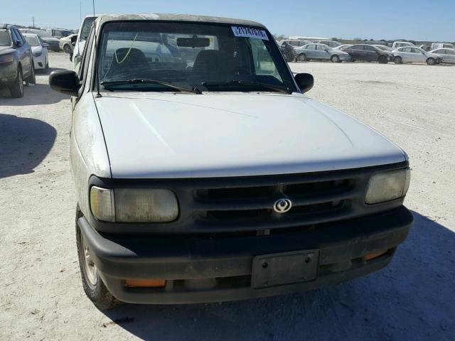 4F4CR16U8RTM75739 - 1994 MAZDA B3000 CAB WHITE photo 9