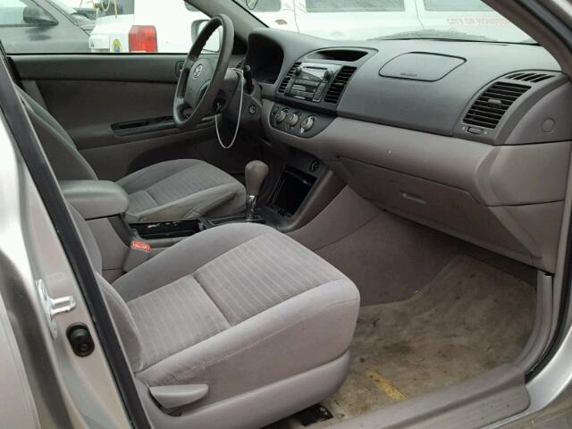 4T1BE32K75U576545 - 2005 TOYOTA CAMRY LE SILVER photo 5